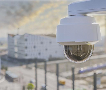 Seamless 360° Monitoring with Intelligent PTZ Camera Systems